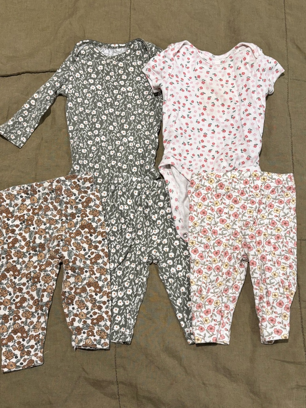 Baby Floral Outfit Bundle 3m